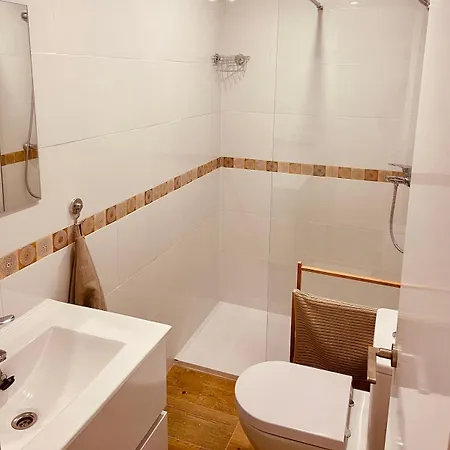 Superb Centre Town Apartment, 2 Bedrm, 2 Bathrm Daire